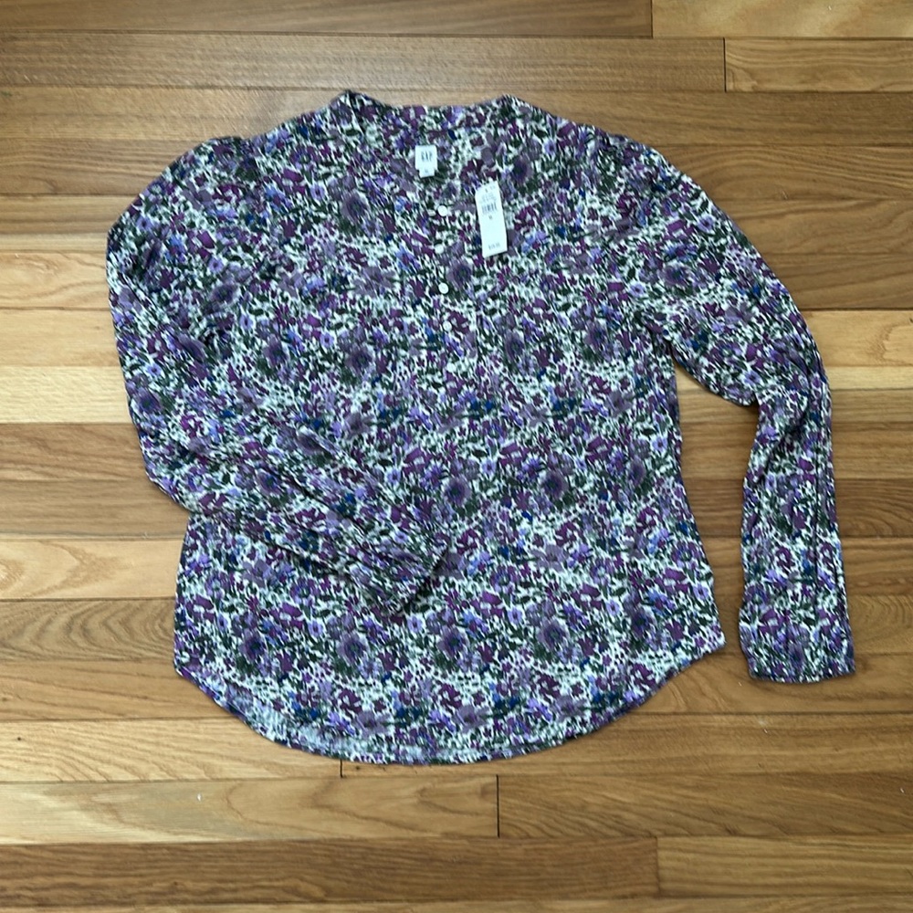 GAP Women’s Shirt